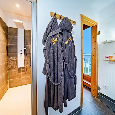 Schleivilla Hafenmeister By Seeblick Ferien Oro, Wasserbett, Billardtisch,kamin,sauna וילה *